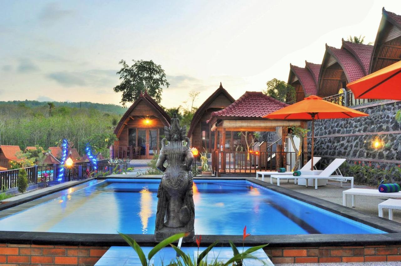 Surya Chandra Beach Bungalow Batununggul Exterior foto