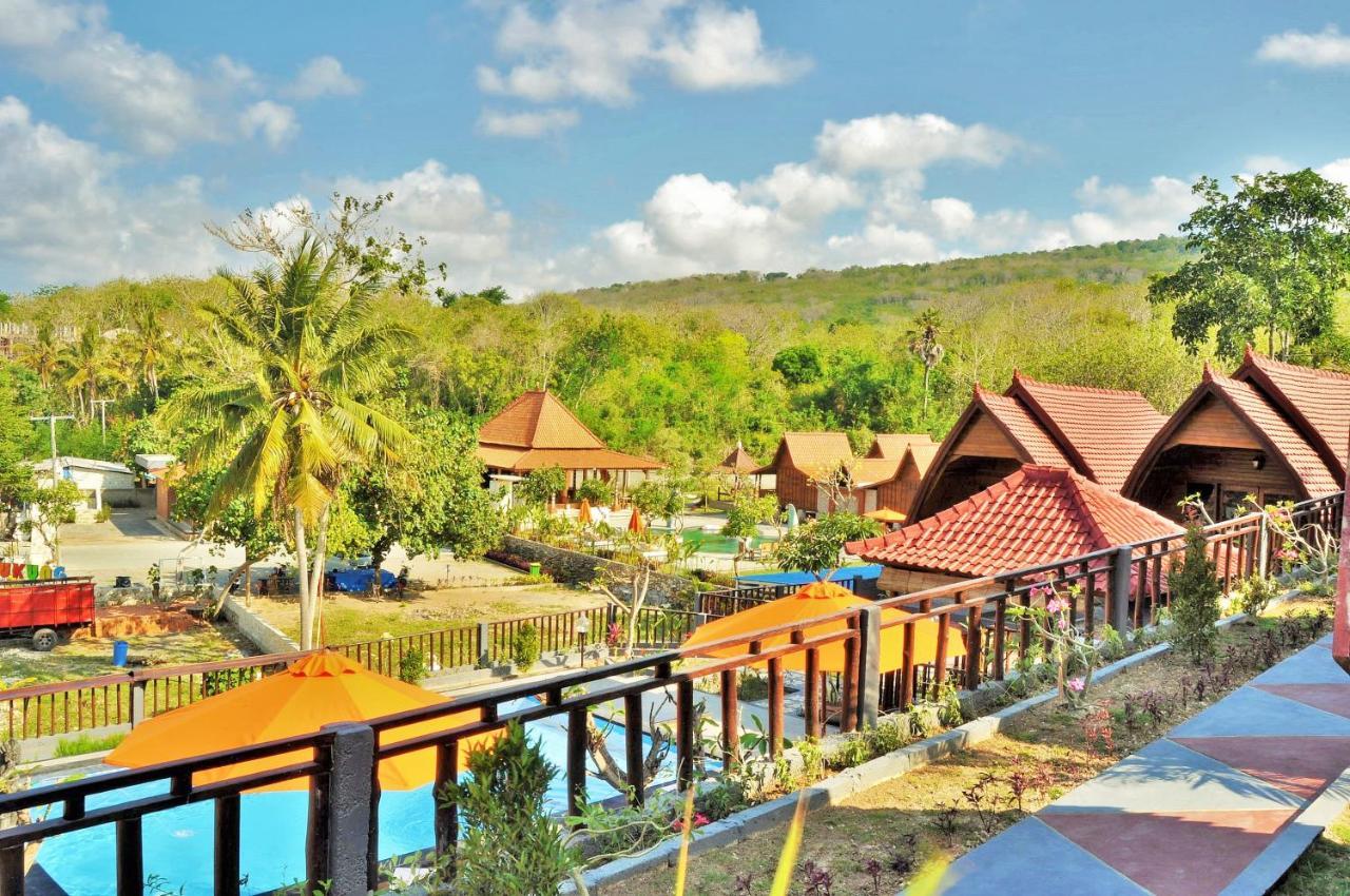 Surya Chandra Beach Bungalow Batununggul Exterior foto